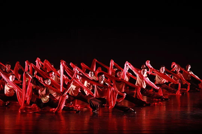 9167b963a031eba52a8e2968bd417e03.jpg 舞蹈比赛_副本.jpg