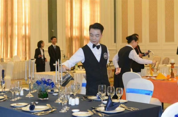 微信图片_20180922092332_副本.jpg