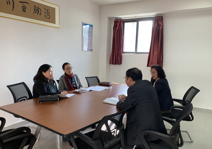 专家在招生、人事约谈_副本.jpg