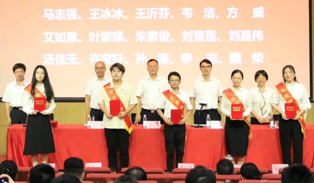 C:\Users\BGY\Desktop\美图批处理照片\6.jpg