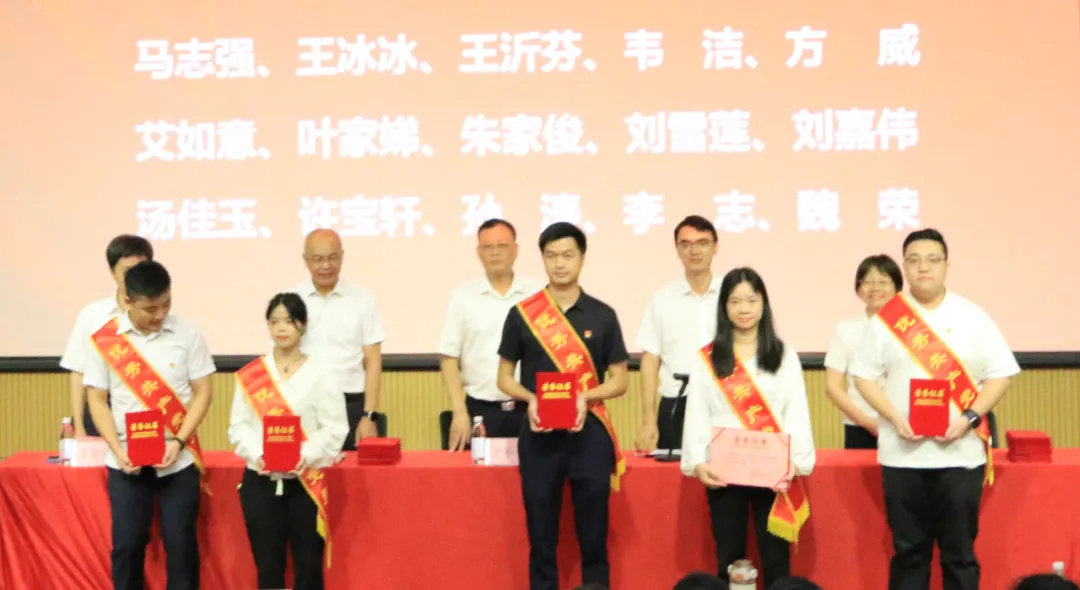 C:\Users\BGY\Desktop\美图批处理照片\5.jpg