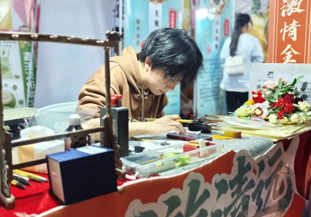 82b29dceb9fa7201457fc4fe1ac2a13d