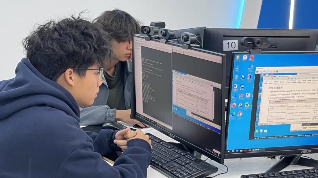 d0462889ea94ea3957460258990b05e